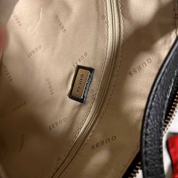 Guess Purse - Picture 4 of 5